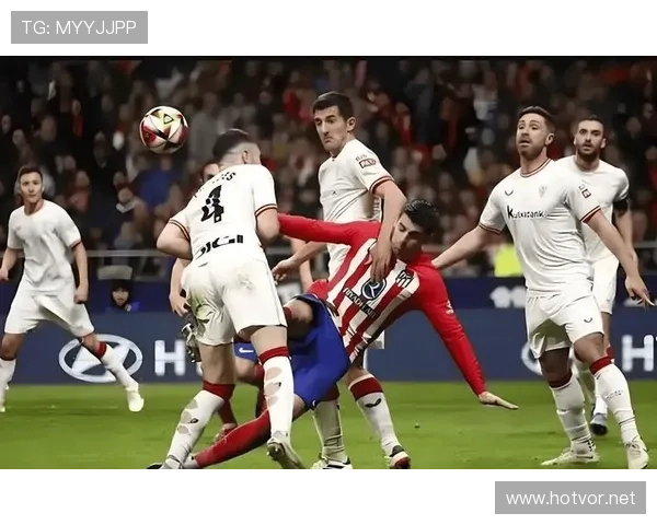 塞维利亚管理层动荡问题持续发酵,对球队本赛季成绩表现已形成制约。 塞维利亚管理层动荡问题持续发酵,对球队本赛季成绩表现已形成制约。