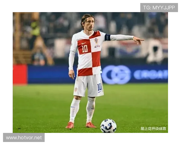 厄德高 vs 莫德里奇:中场组织核心的战术角色与比赛影响力对比 厄德高 vs 莫德里奇:中场组织核心的战术角色与比赛影响力对比